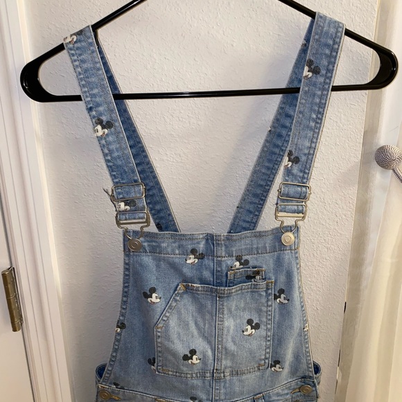 NWOT MICKEY MOUSSE SHORTS DISNEY OVERALLS SIZE S JEANS POCKETS - Picture 5 of 6